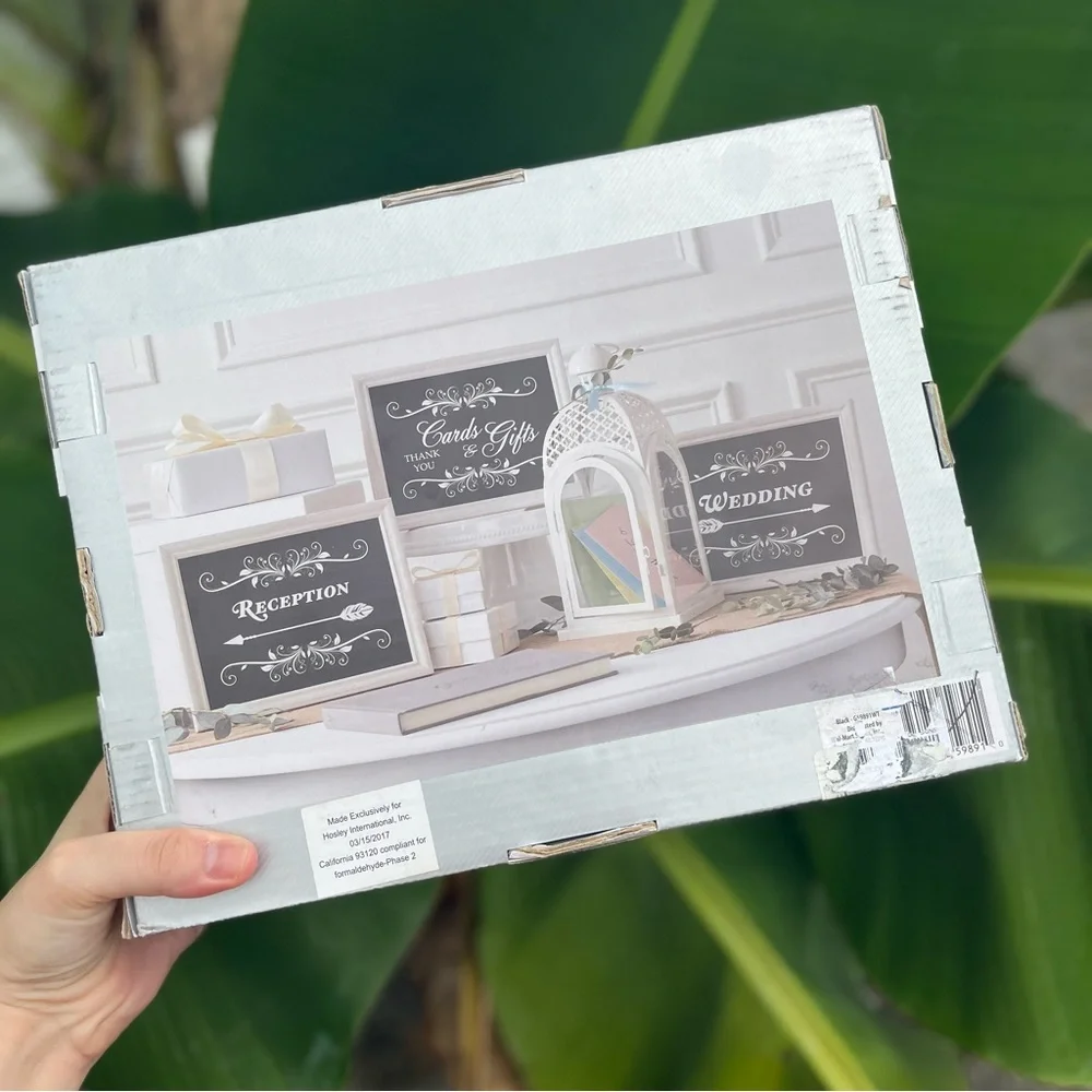 BNIB Hosley 3 Pack of Farmhouse White Wedding Signage 11.5 Inch Long